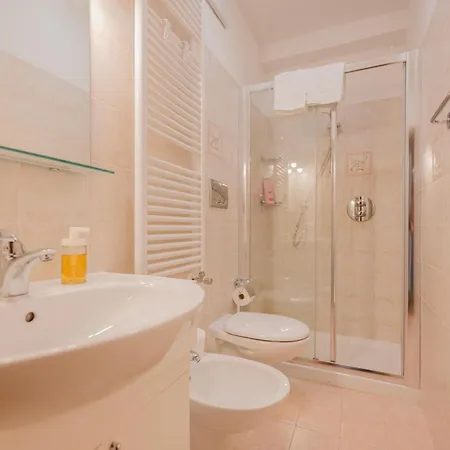 Casa Verocai - Mountain View Terrace & Parking 아파트 코르티나 담페조